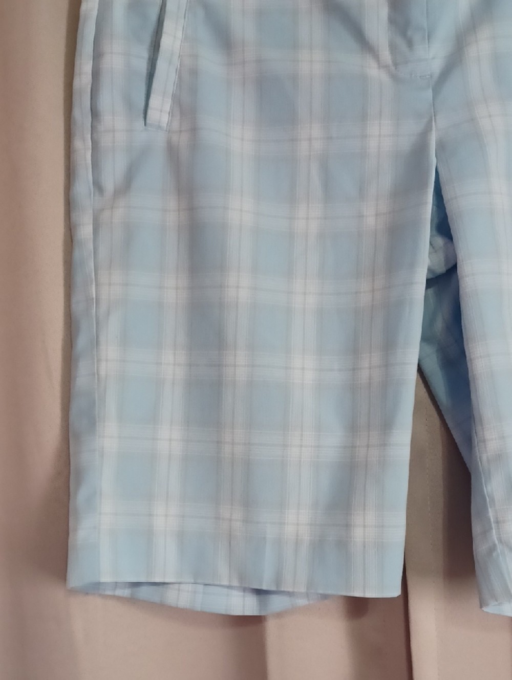 Izod Cool FX Blue White Plaid Golf Bermuda Shorts High Rise Pockets Lightweight - Picture 8 of 14